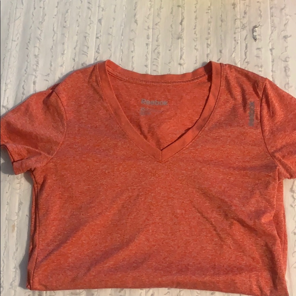 rust colored workout tee